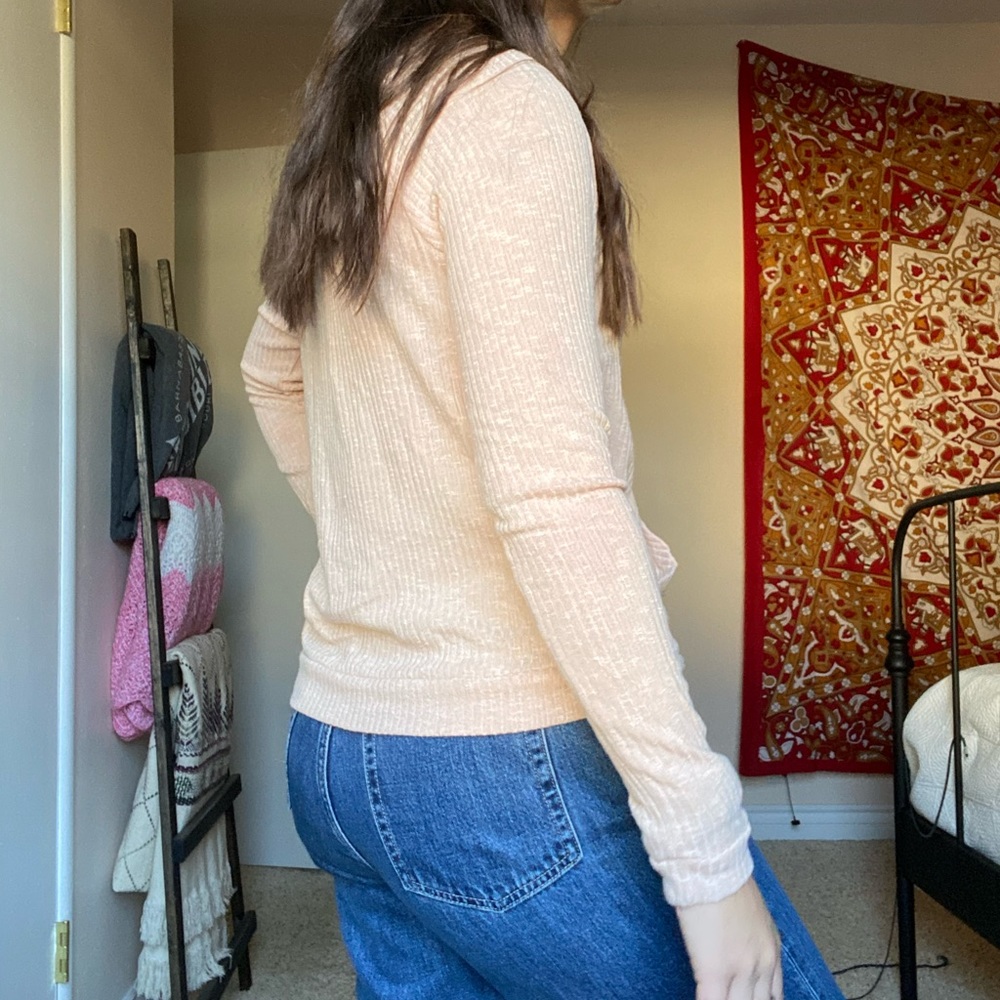 Peach Ribbed Sweater - Picture 4 of 5